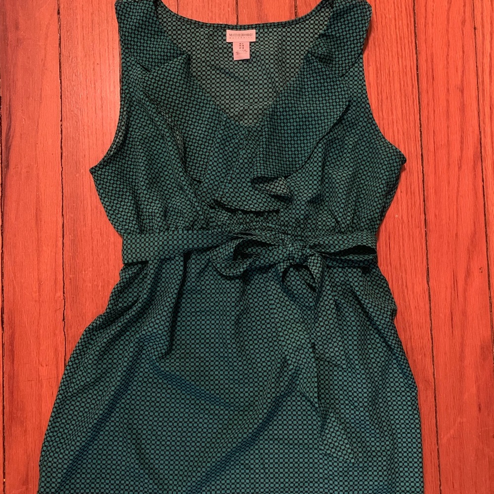 Maternity sleeveless shirt